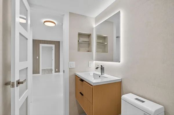 $3,300 | 525 North Ocean Boulevard, Unit 422, Pompano Beach, FL 33062