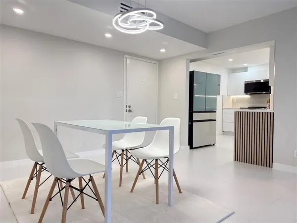 $3,300 | 525 North Ocean Boulevard, Unit 422, Pompano Beach, FL 33062