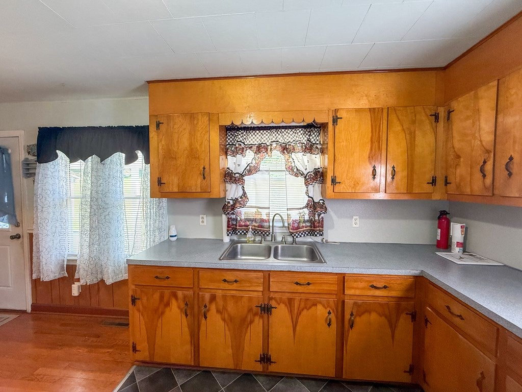 1019 Ramsey Mountain Road Max Meadows, VA 24360 - Photo 10 of 43 Gallery Image 10