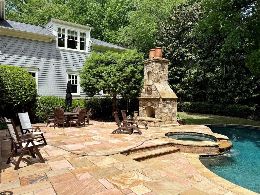 2000 Lancaster Square Roswell, GA 30076 - Photo 2 of 6