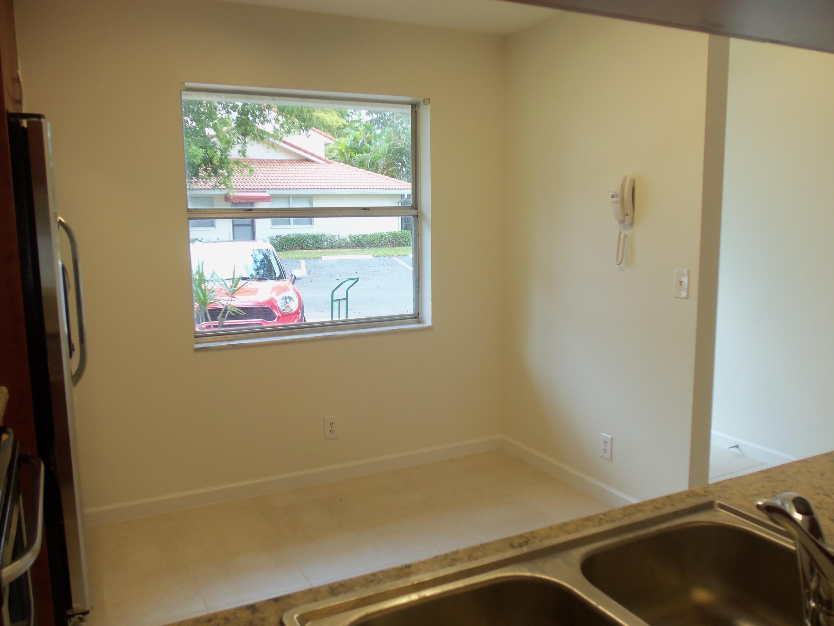 6429 Boca Circle Boca Raton, FL 33433 - Photo 6 of 27 KITCHEN EAT IN AREA