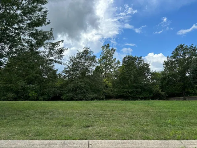 $105,000 | 1213 North Regency Parkway, Muncie, IN 47304