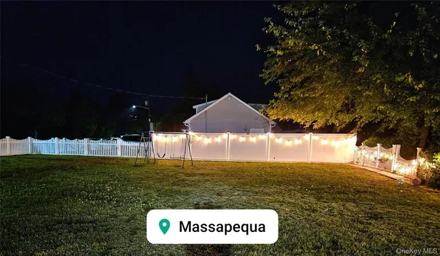 $545,000 | Clocks Boulevard, Massapequa Park, NY 11758