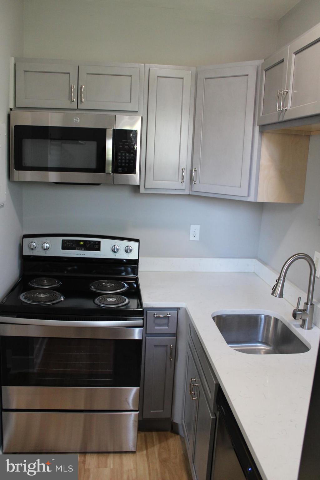 7 18th Street Southeast, Unit 201 Washington, DC 20003 - Photo 1 of 10