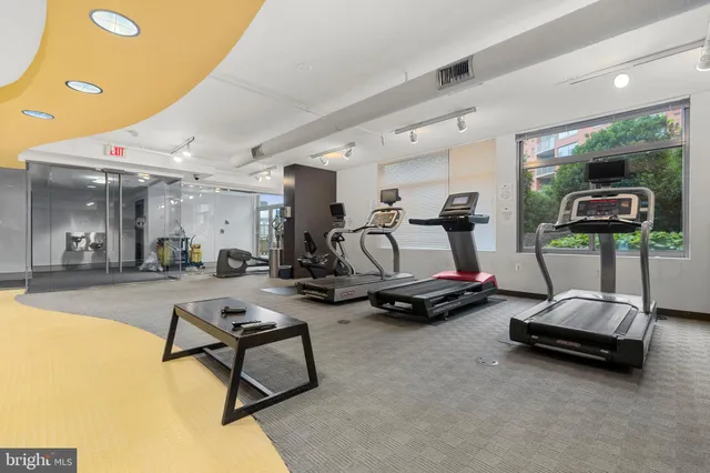 $407,000 | 3600 South Glebe Road, Unit 215W, Arlington, VA 22202