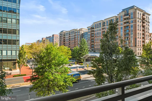 $407,000 | 3600 South Glebe Road, Unit 215W, Arlington, VA 22202