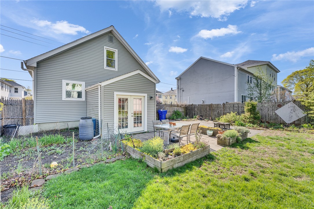 434 Grand Avenue Pawtucket, RI 02861 - Photo 23 of 35