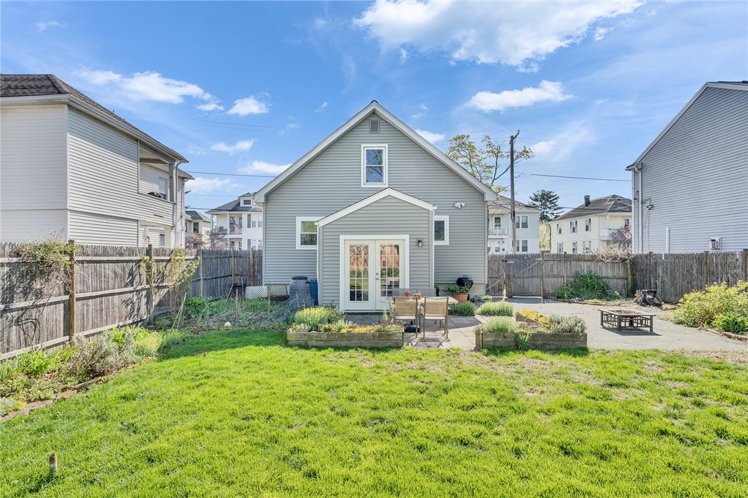 434 Grand Avenue Pawtucket, RI 02861 - Photo 24 of 35