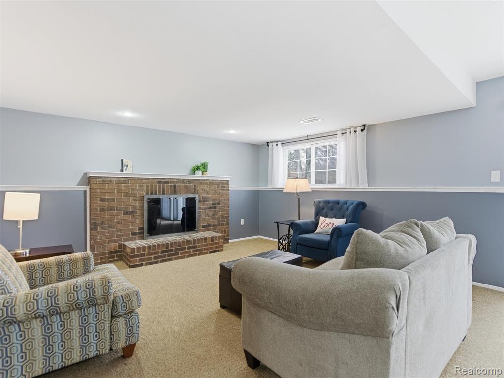 1595 Deerhurst Lane Rochester Hills, MI 48307 - Photo 25 of 40