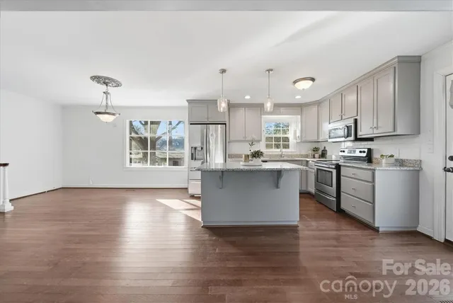 $399,900 | 1215 6th Street Northwest, Hickory, NC 28601