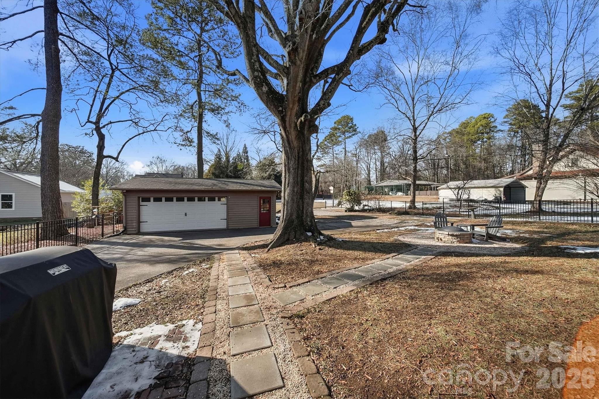 1215 6th Street Northwest Hickory, NC 28601 - Photo 41 of 48