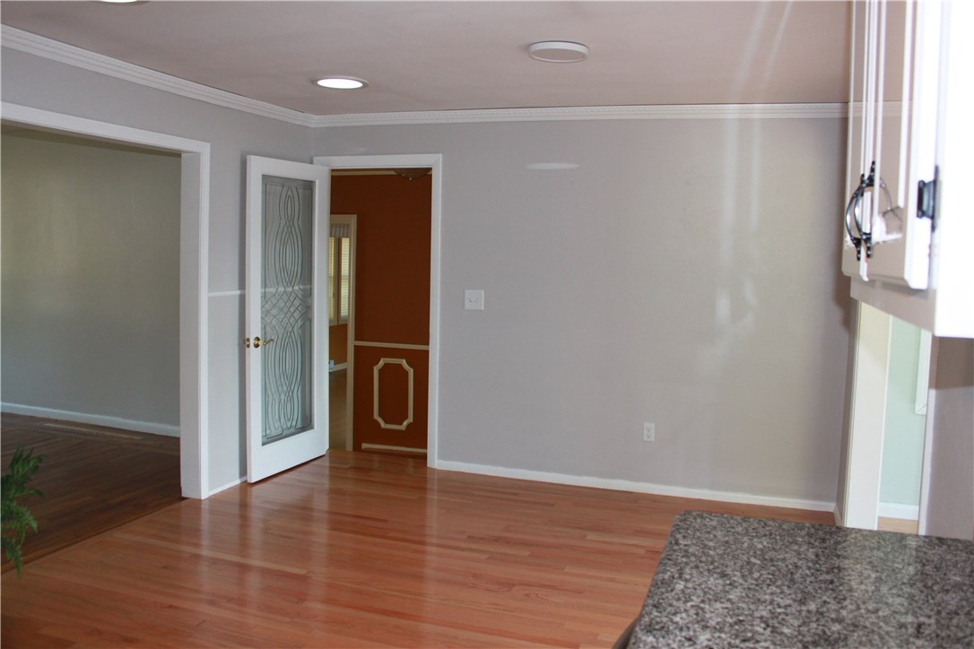 130 Stonedale Road Warwick, RI 02889 - Photo 8 of 37 Gallery Image 8