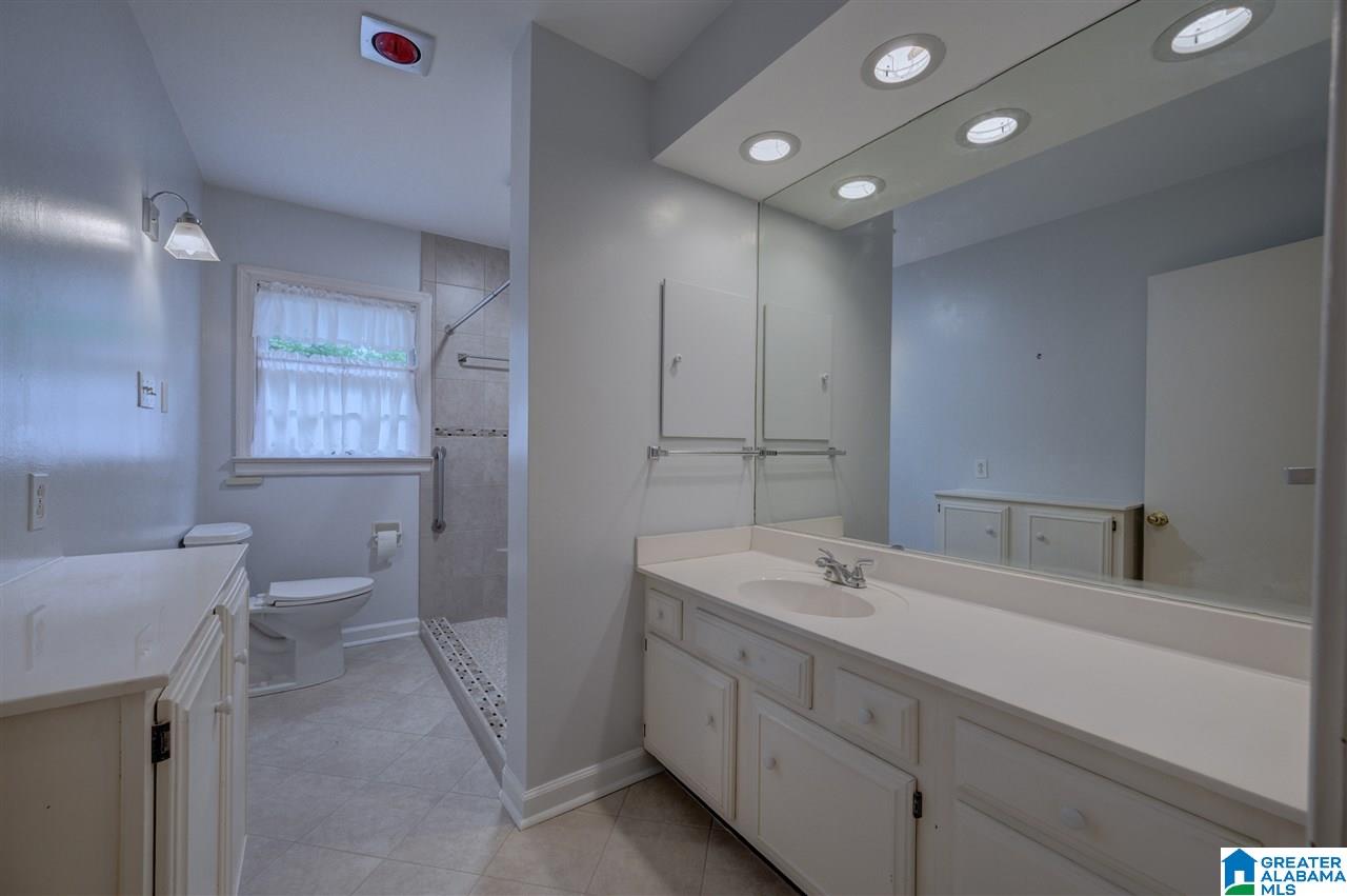 325 Killough Springs Road Birmingham, AL 35215 - Photo 12 of 35