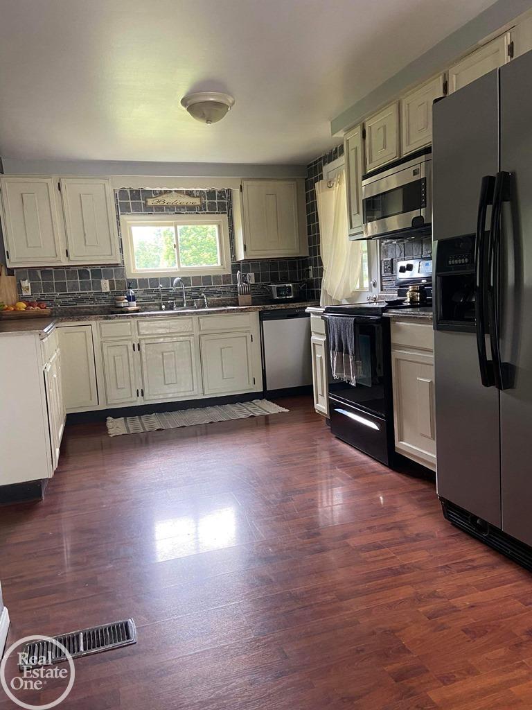 4491 Springbrook Road Jackson, MI 49201 - Photo 18 of 35