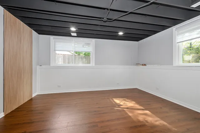 $2,900 | 225 Kedvale Court, Bolingbrook, IL 60440