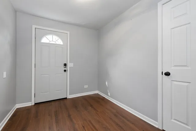 $2,900 | 225 Kedvale Court, Bolingbrook, IL 60440