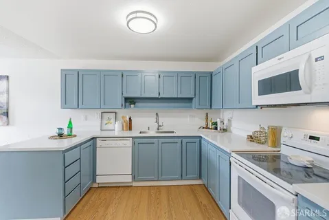 $695,000 | 208 North Lake Merced Hills, Unit 3C, San Francisco, CA 94132