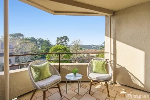 $695,000 | 208 North Lake Merced Hills, Unit 3C, San Francisco, CA 94132