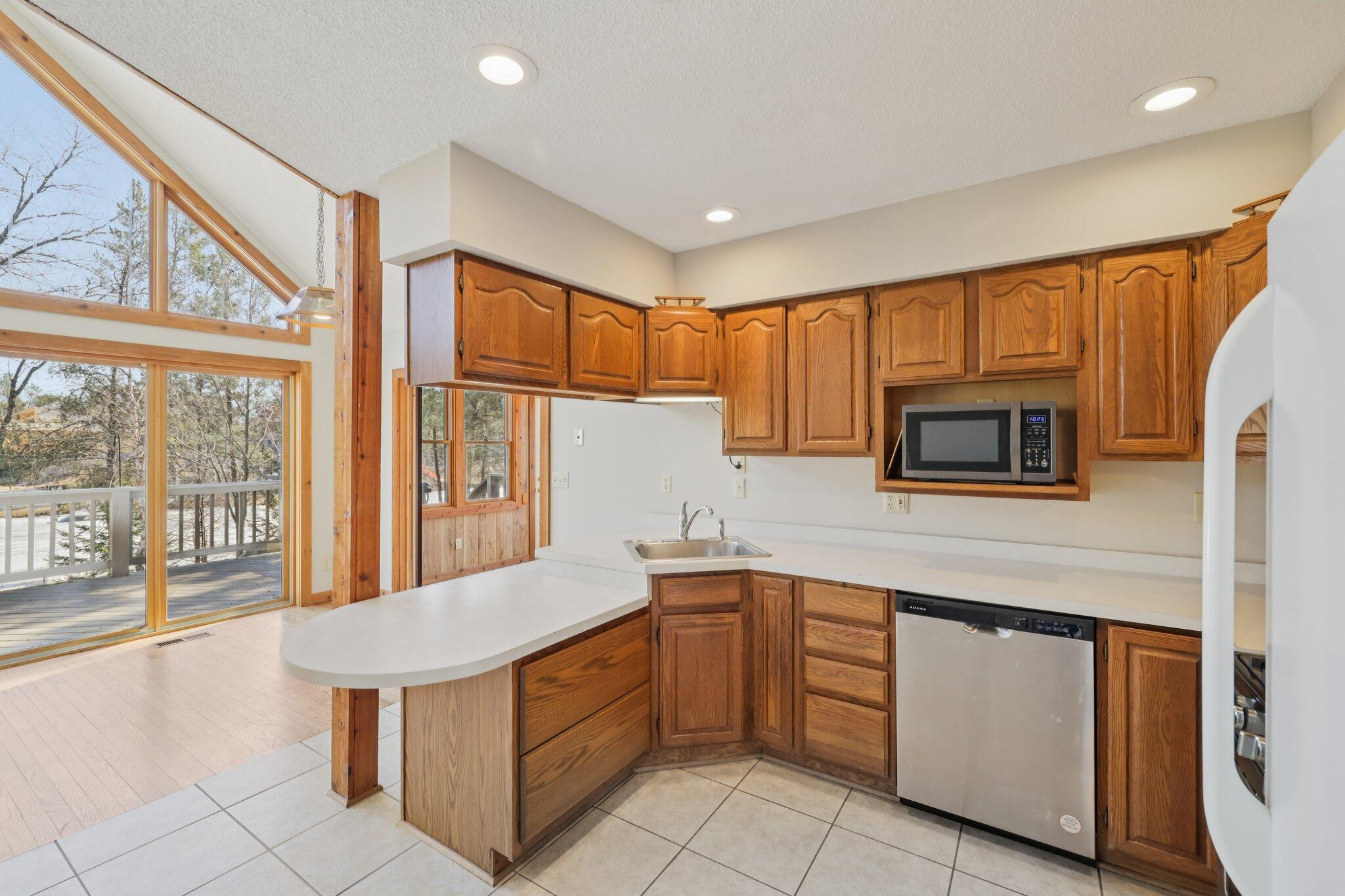 262 Cranbrook Court Rome, WI 54457 - Photo 14 of 47 Kitchen