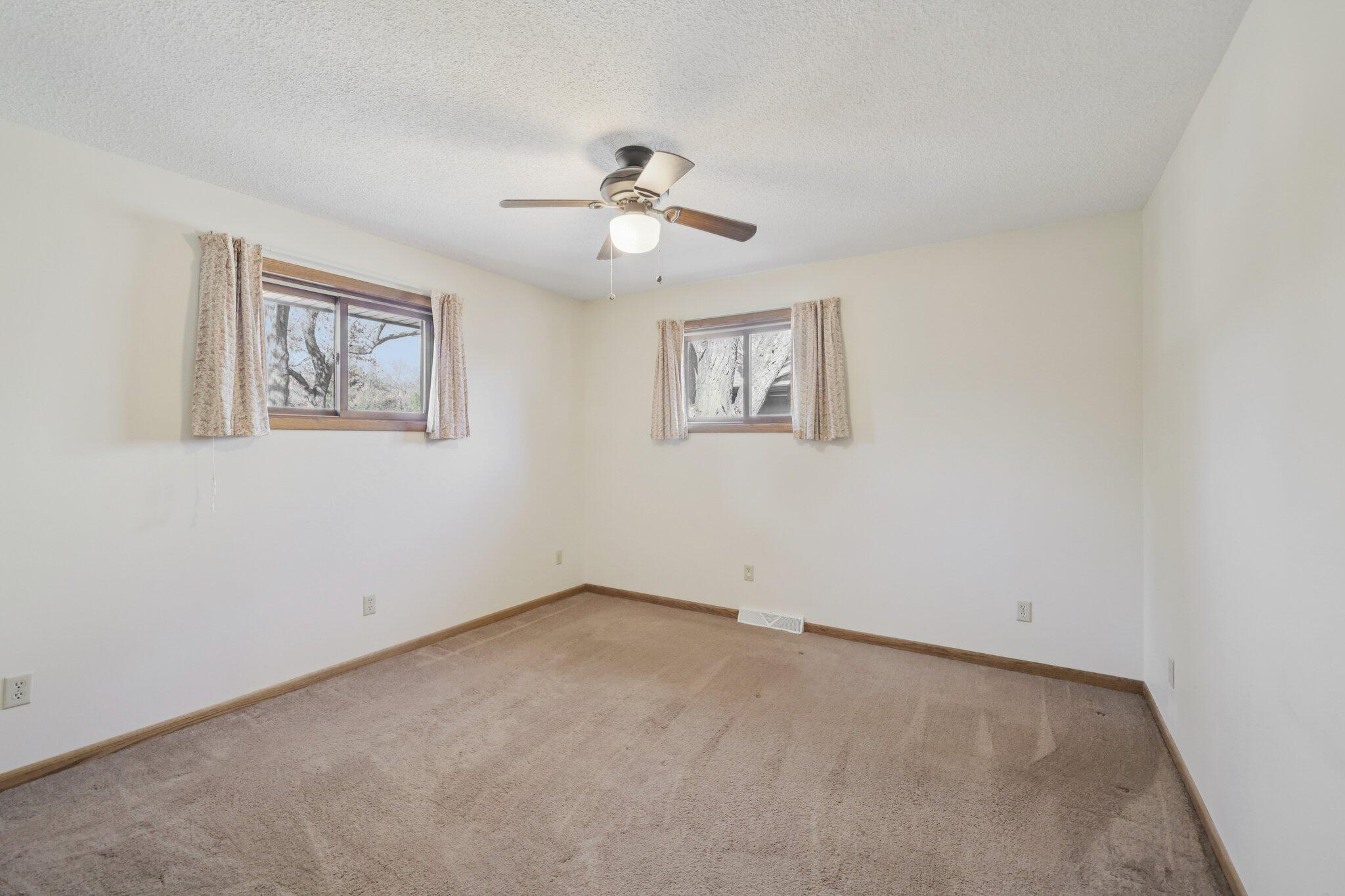 262 Cranbrook Court Rome, WI 54457 - Photo 22 of 47 Bedroom