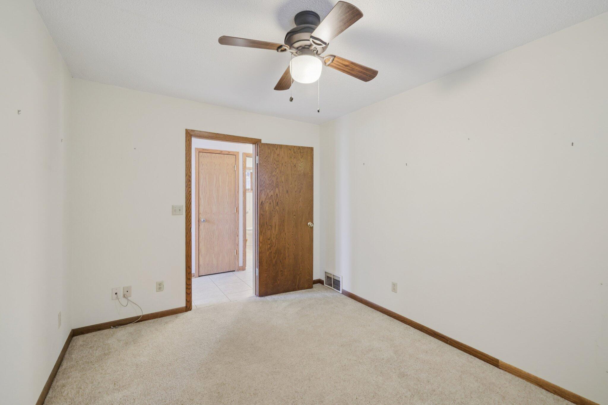 262 Cranbrook Court Rome, WI 54457 - Photo 25 of 47 Bedroom