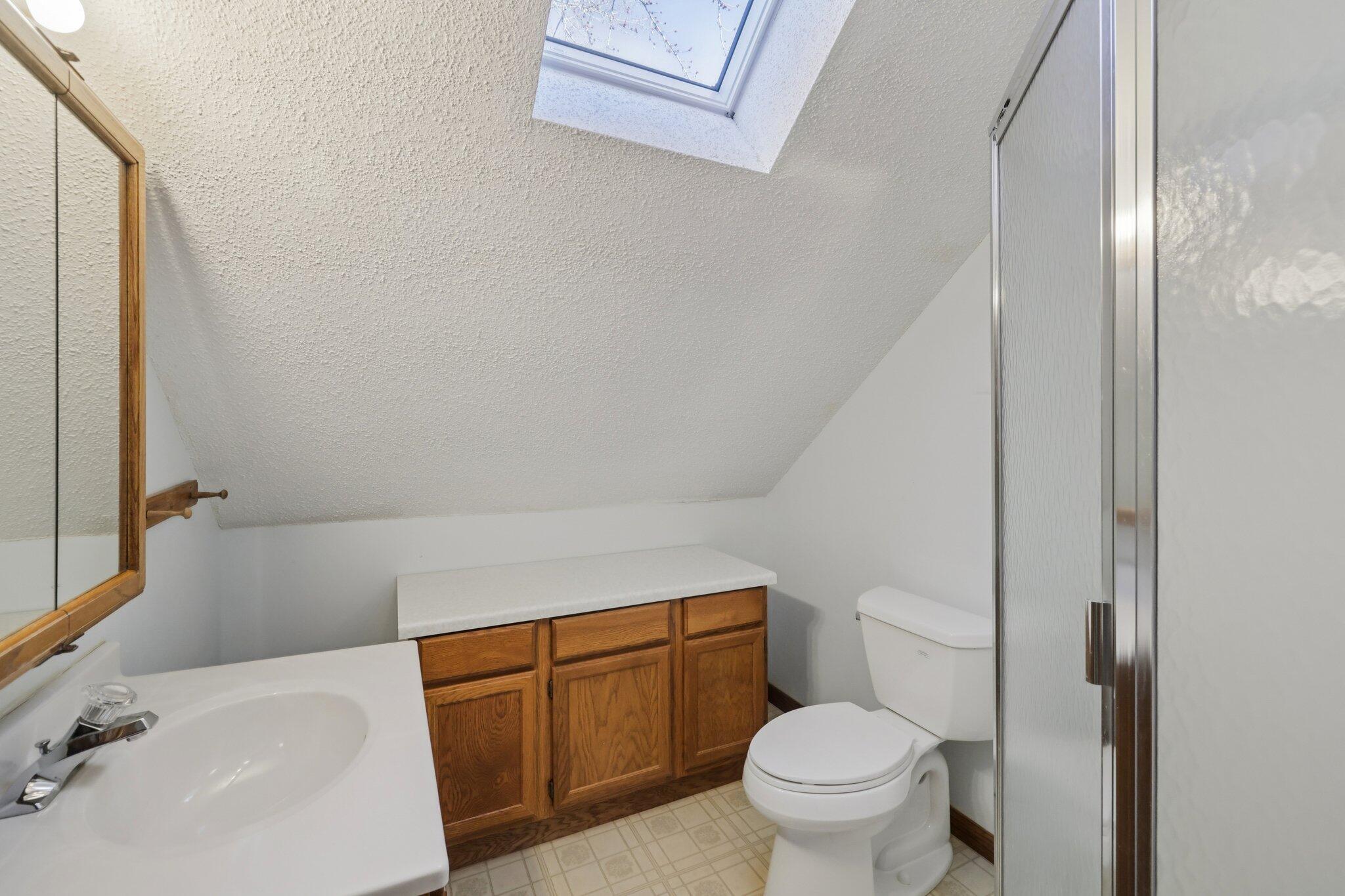 262 Cranbrook Court Rome, WI 54457 - Photo 29 of 47 Bathroom