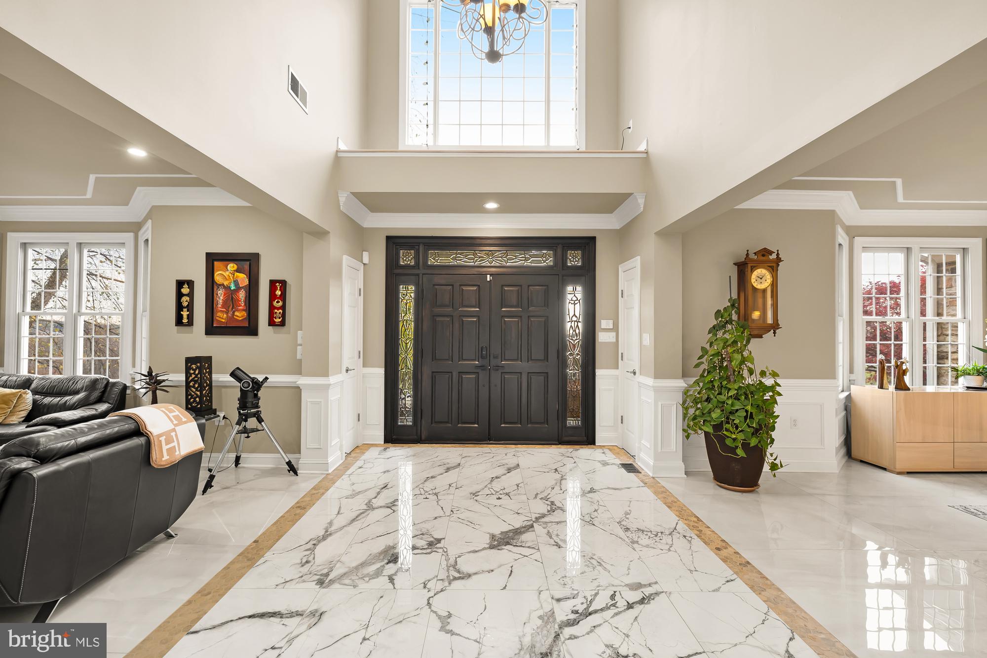 19109 Peale Lane Leesburg, VA 20175 - Photo 5 of 135