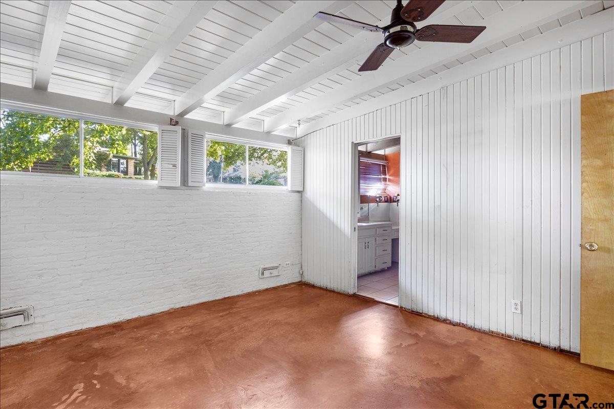 904 East Dulse Street Tyler, TX 75701 - Photo 11 of 27 an empty room with windows