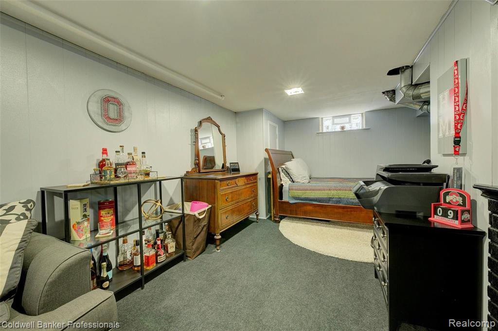 3919 Durham Road Royal Oak, MI 48073 - Photo 36 of 40
