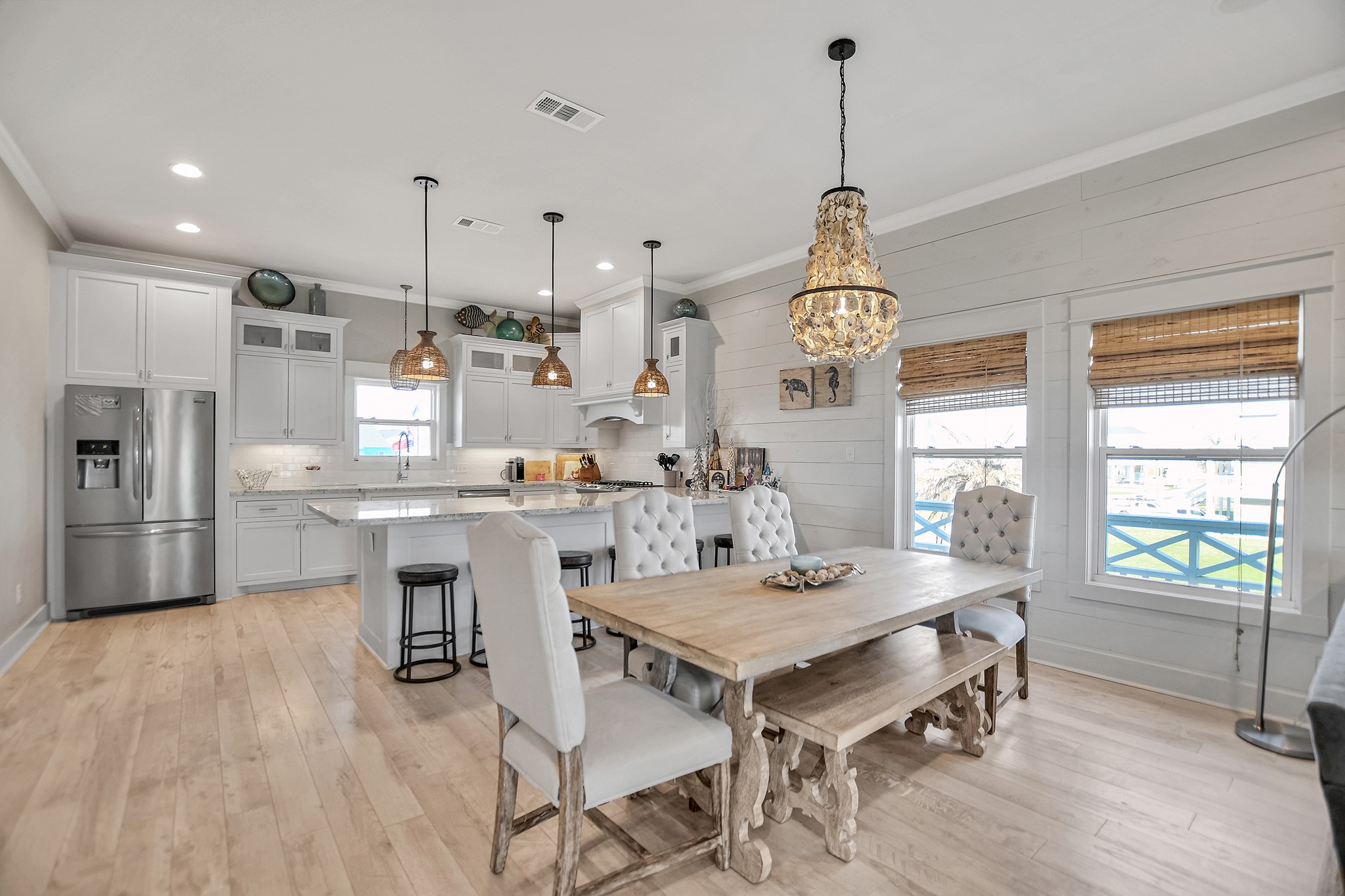 2570 Tide Road Port Bolivar, TX 77650 - Photo 20 of 50 a dining room with furniture and window