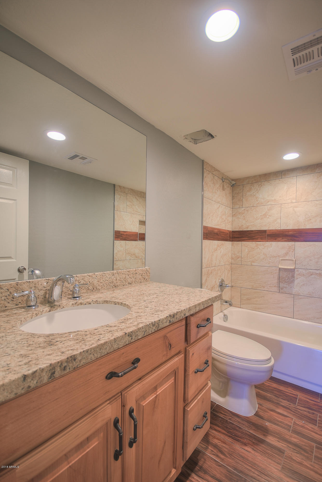8124 West Osborn Road Phoenix, AZ 85033 - Photo 11 of 18 11-2