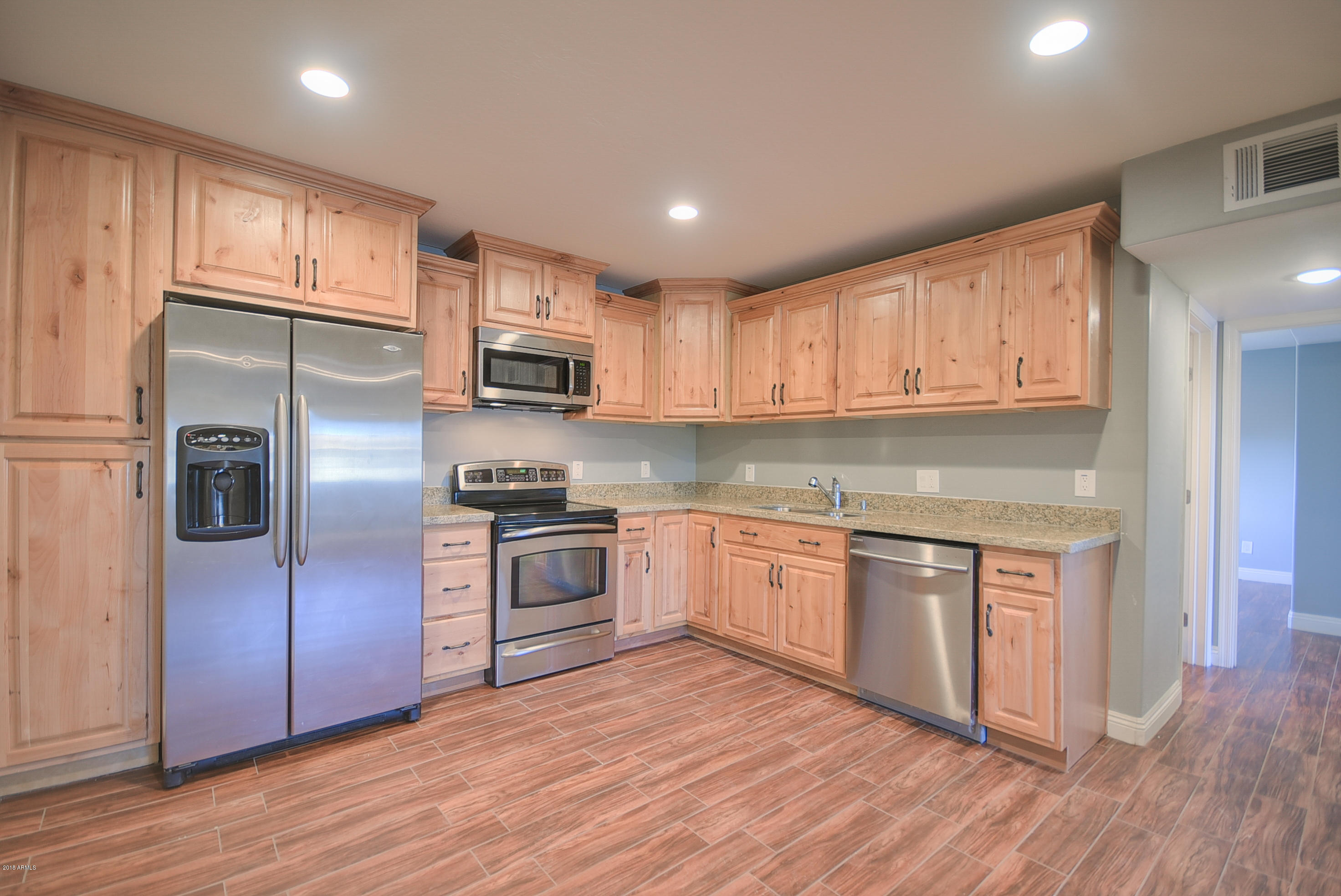 8124 West Osborn Road Phoenix, AZ 85033 - Photo 12 of 18 12-2