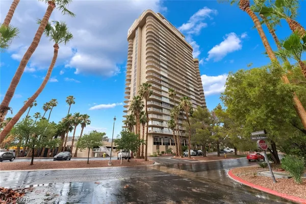 $2,550 | 3111 Bel Air Drive, Unit 11B, Las Vegas, NV 89109