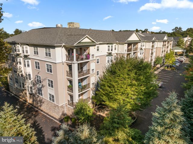 $410,000 | 244 Baltimore Pike, Unit 101B, Glen Mills, PA 19342