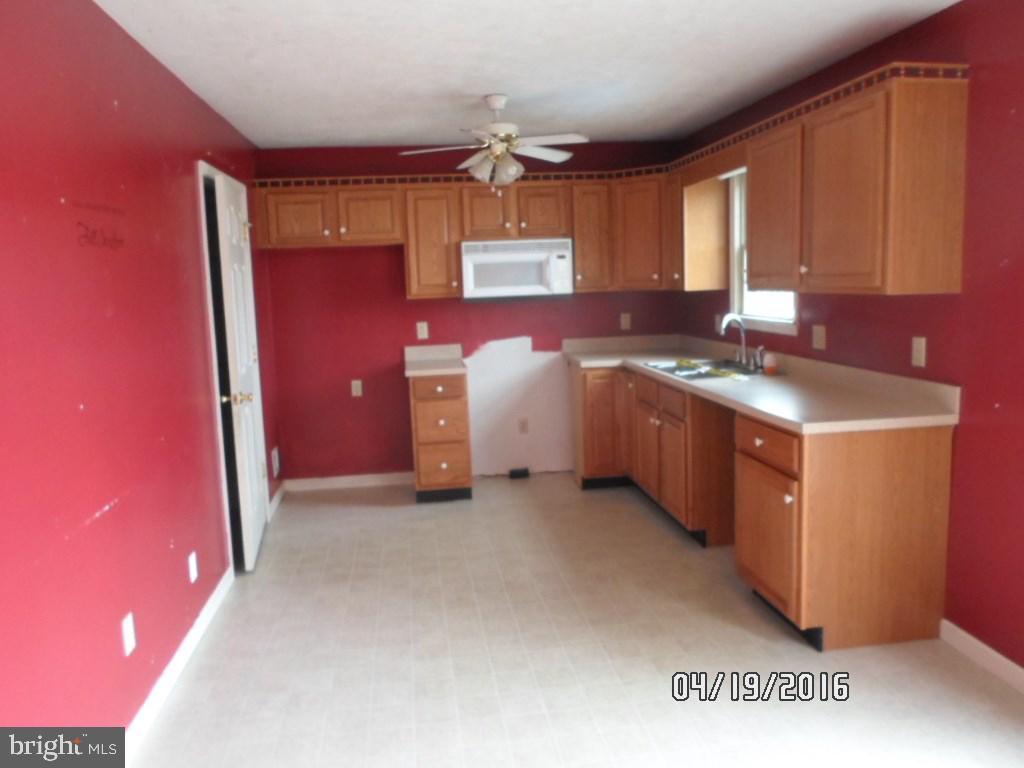 550 Locust Street Hanover, PA 17331 - Photo 4 of 15 Gallery Image 4