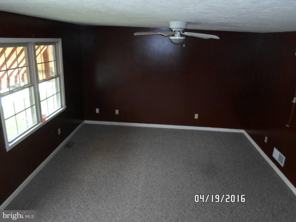 550 Locust Street Hanover, PA 17331 - Photo 6 of 15 Gallery Image 6