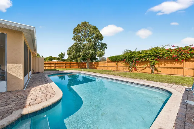 $530,000 | 837 Southwest Hamberland Avenue, Port St. Lucie, FL 34953