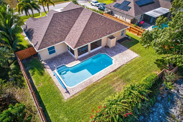 $530,000 | 837 Southwest Hamberland Avenue, Port St. Lucie, FL 34953