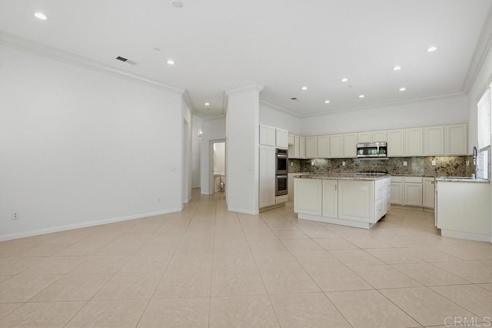 672 Inverlochy Drive Fallbrook, CA 92028 - Photo 18 of 75