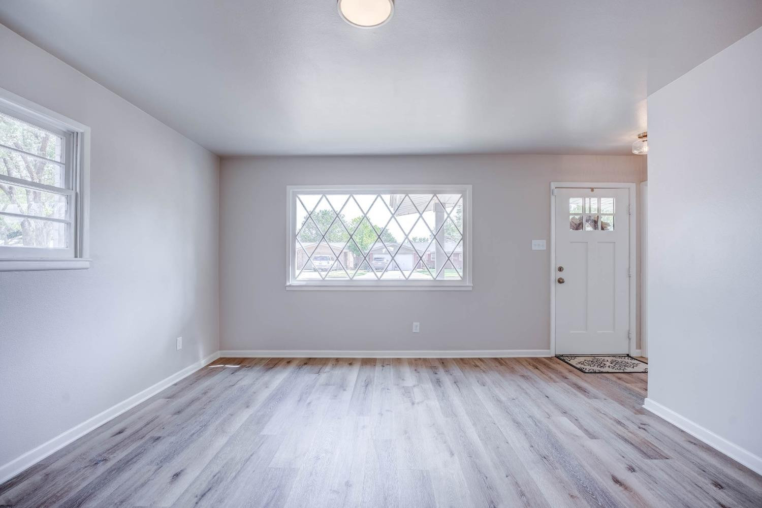 5434 32nd Street Lubbock, TX 79407 - Photo 3 of 27 Photo 3