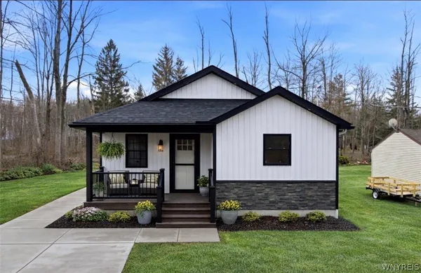 $384,990 | 557 Eisenhower Avenue, Evans, NY 14006