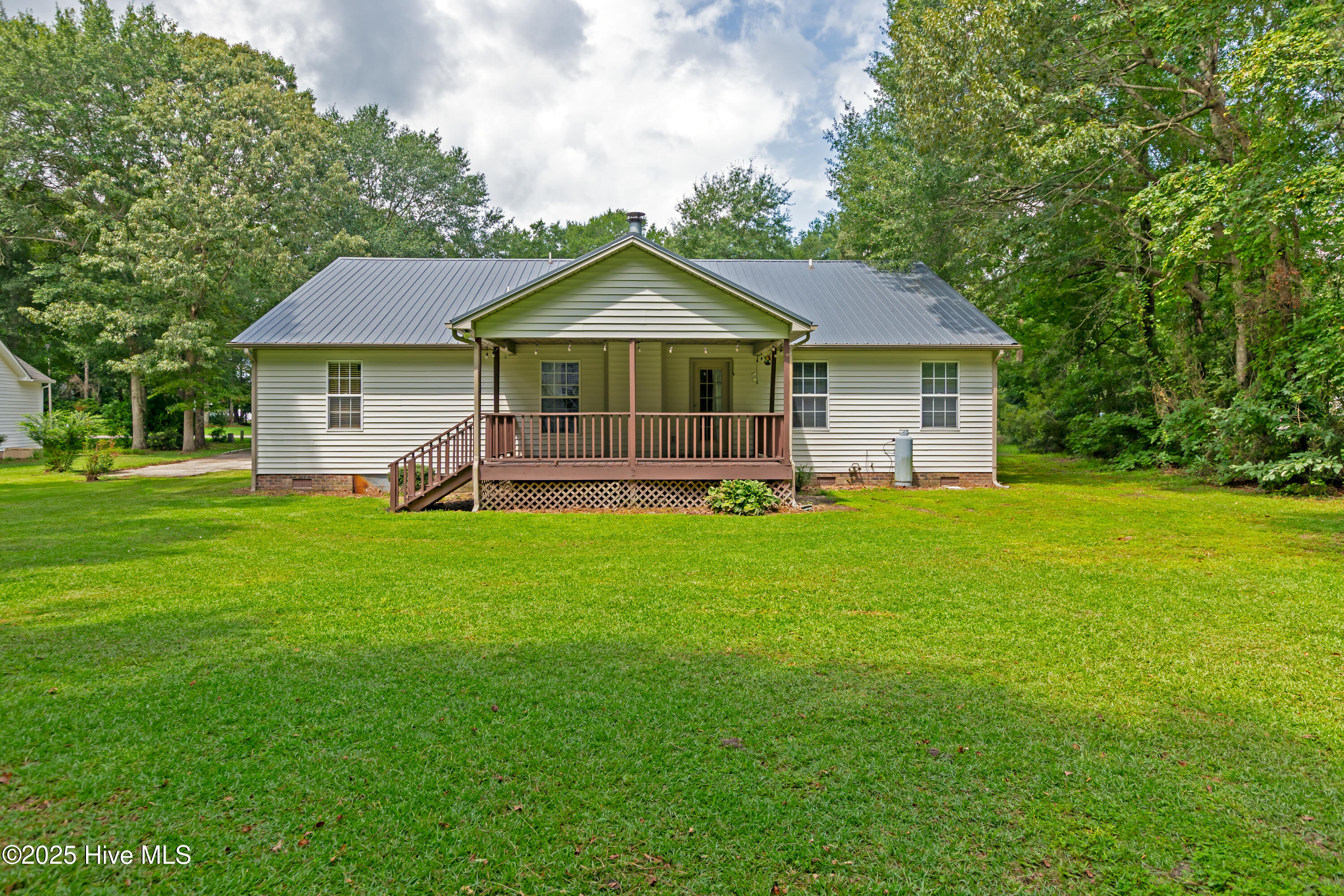 571 Deer Run Road New Bern, NC 28562 - Photo 15 of 25 20250816-Rock I (2573 of 1)