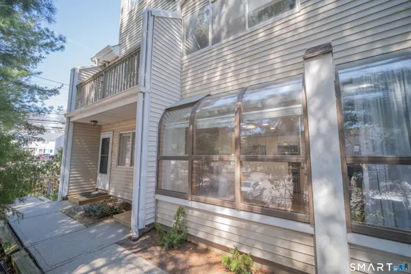 $2,000 | 3236 Madison Avenue, Unit 2, Bridgeport, CT 06606