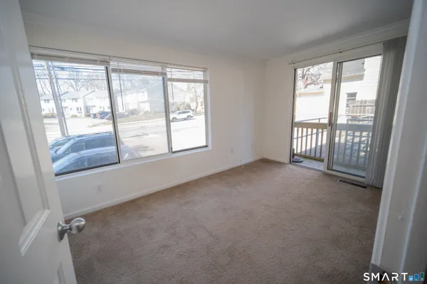 $2,000 | 3236 Madison Avenue, Unit 2, Bridgeport, CT 06606