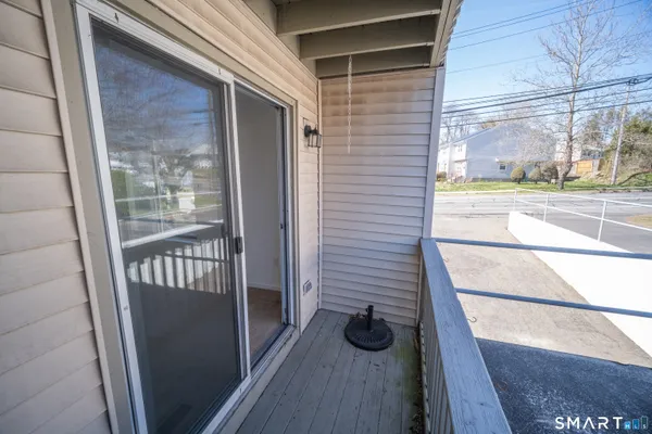 $2,000 | 3236 Madison Avenue, Unit 2, Bridgeport, CT 06606