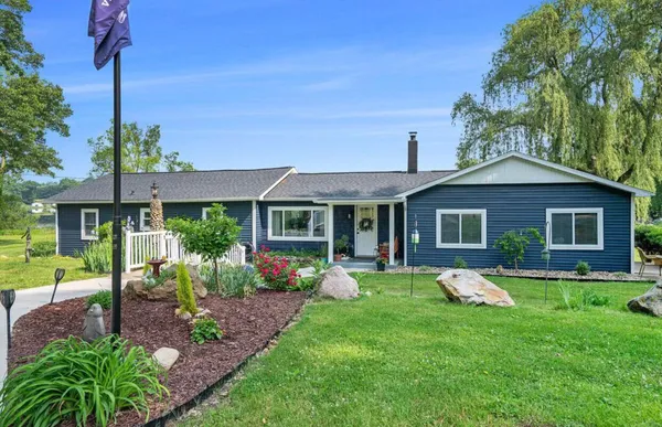 $440,000 | 30994 Highway 12, Sturgis, MI 49091