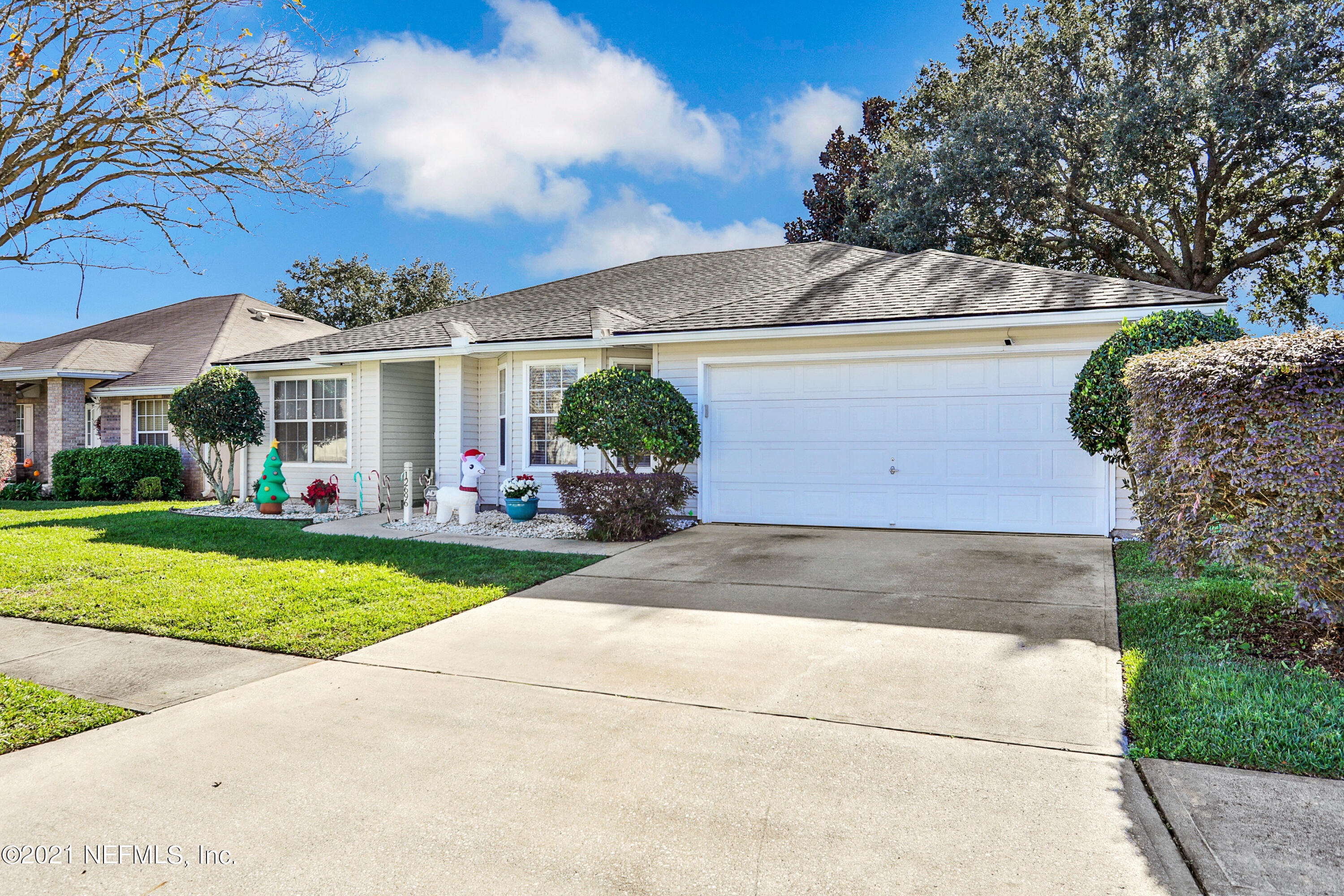 12696 Copper Springs Road Jacksonville, FL 32246 - Photo 4 of 36 297A7910