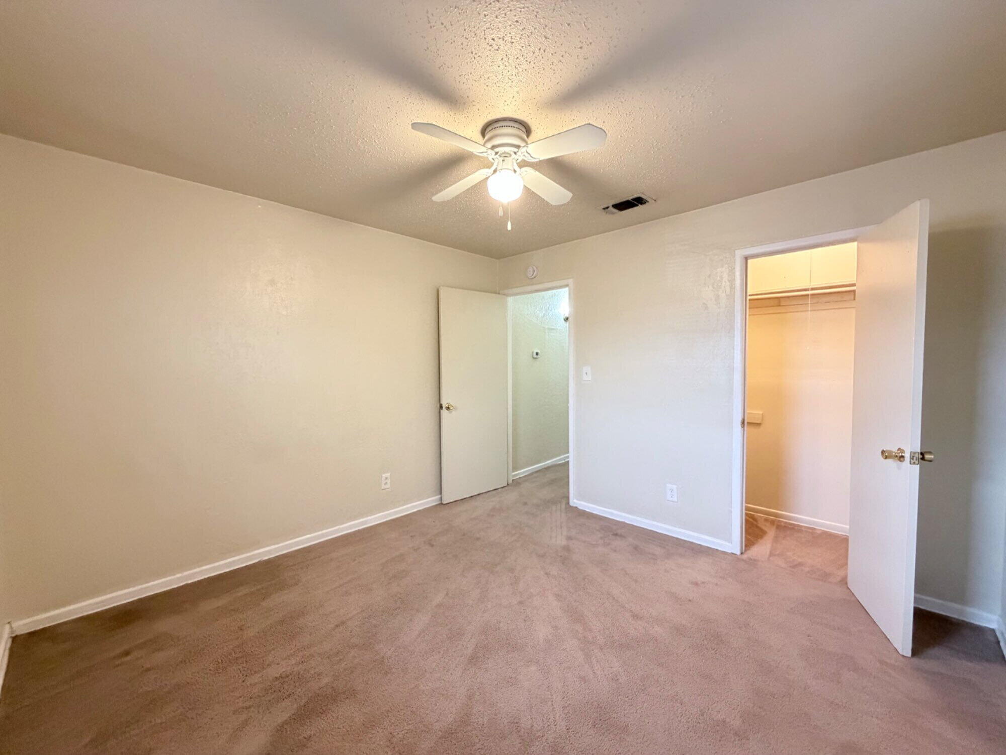 2113 South Loop 289, Unit B Lubbock, TX 79423 - Photo 8 of 11 IMG_6628