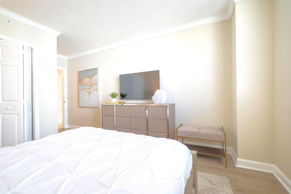 101 Plaza Real South, Unit 606 Boca Raton, FL 33432 - Photo 8 of 17 Guest Room