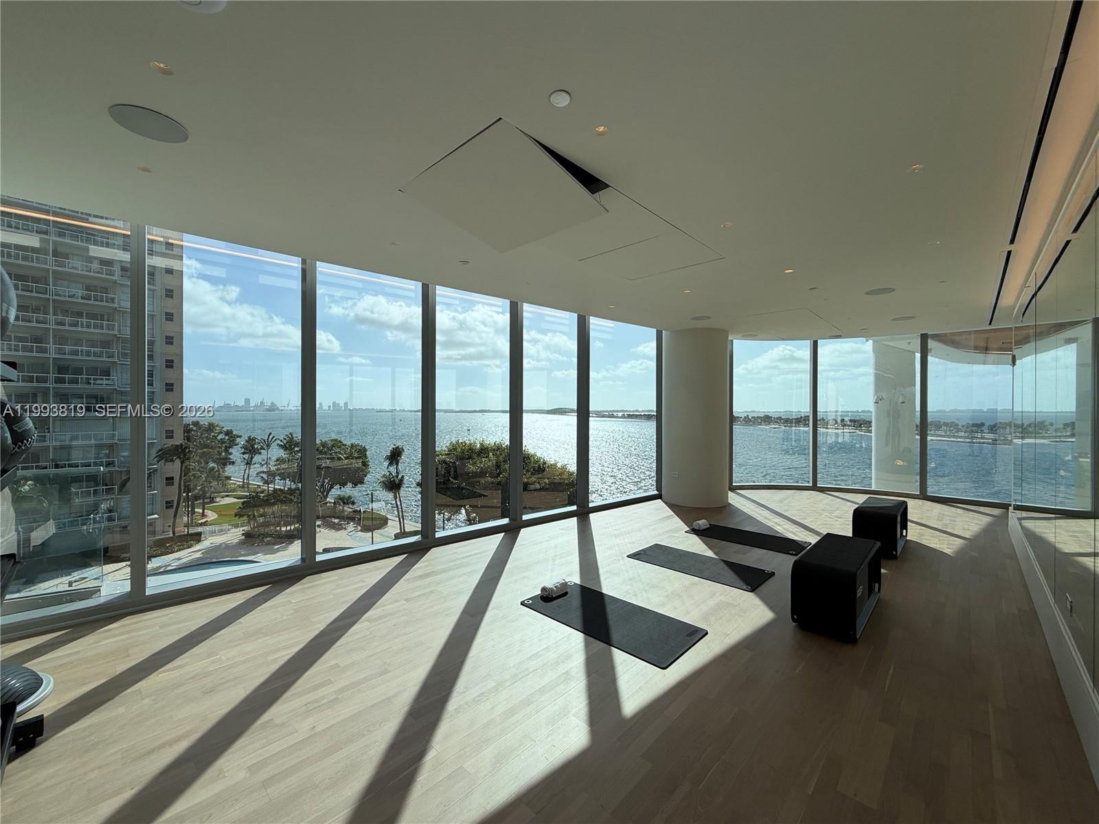 175 Southeast 25th Road, Unit 3102 Miami, FL 33129 - Photo 48 of 65 a building outdoor space with seating area